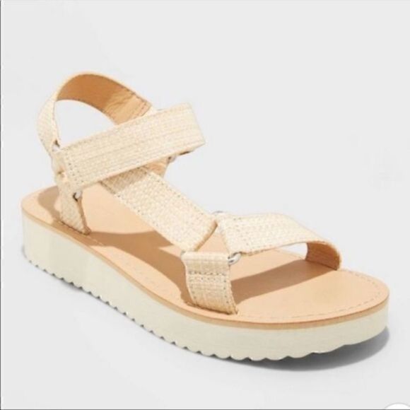 Women’s Angie Strappy Wedge Heel - Universal Thread - Picture 1 of 8